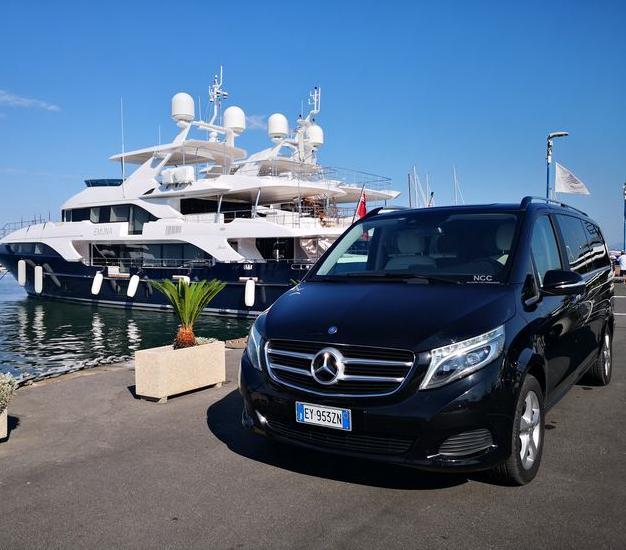 Private Cab Transfers to the Dock & Beaches