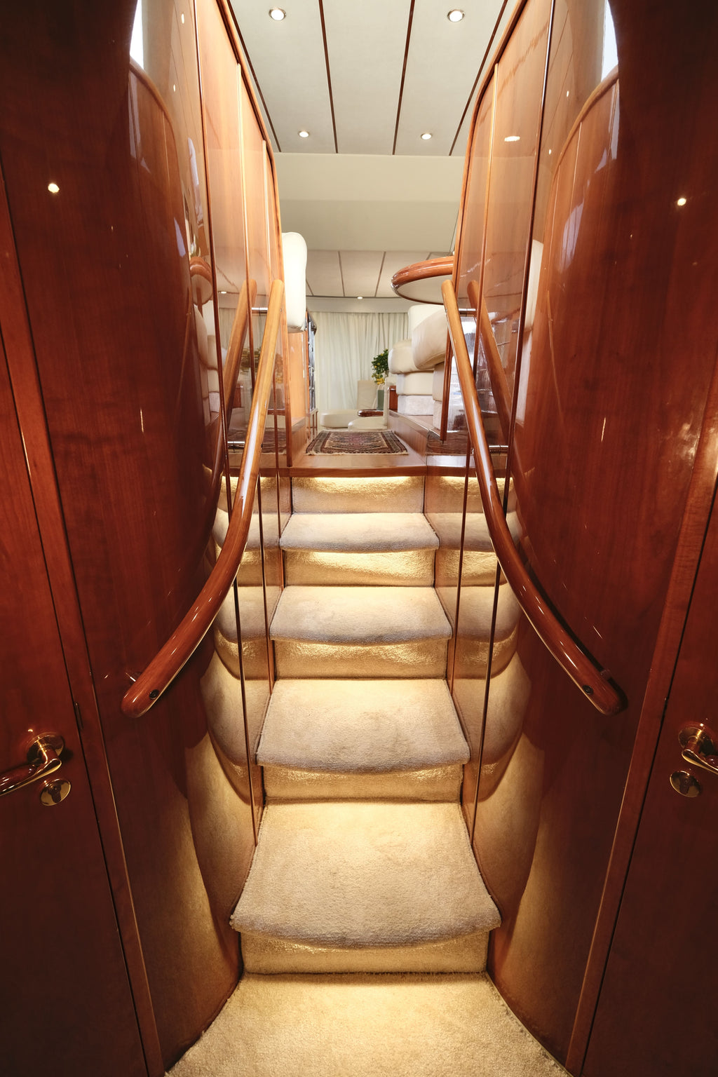 Taormina Luxury Yacht Hire & Rental – Fairline 55 Fly (16 Pax) Sail the Seas, Live the Dream