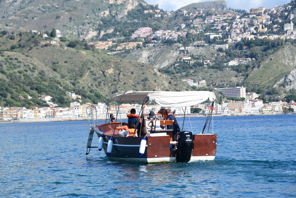 Taormina Classic Sicilian Wooden Boat - About 8 Meters Long (7 Guests Capacity)