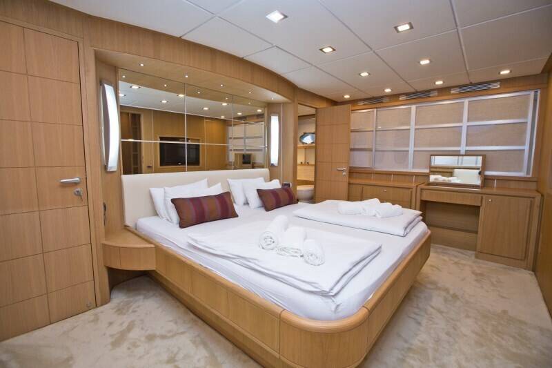 Taormina Luxury Yacht – Abacus 70 Fly (25 Pax) Sail in Style, Experience the Extraordinary