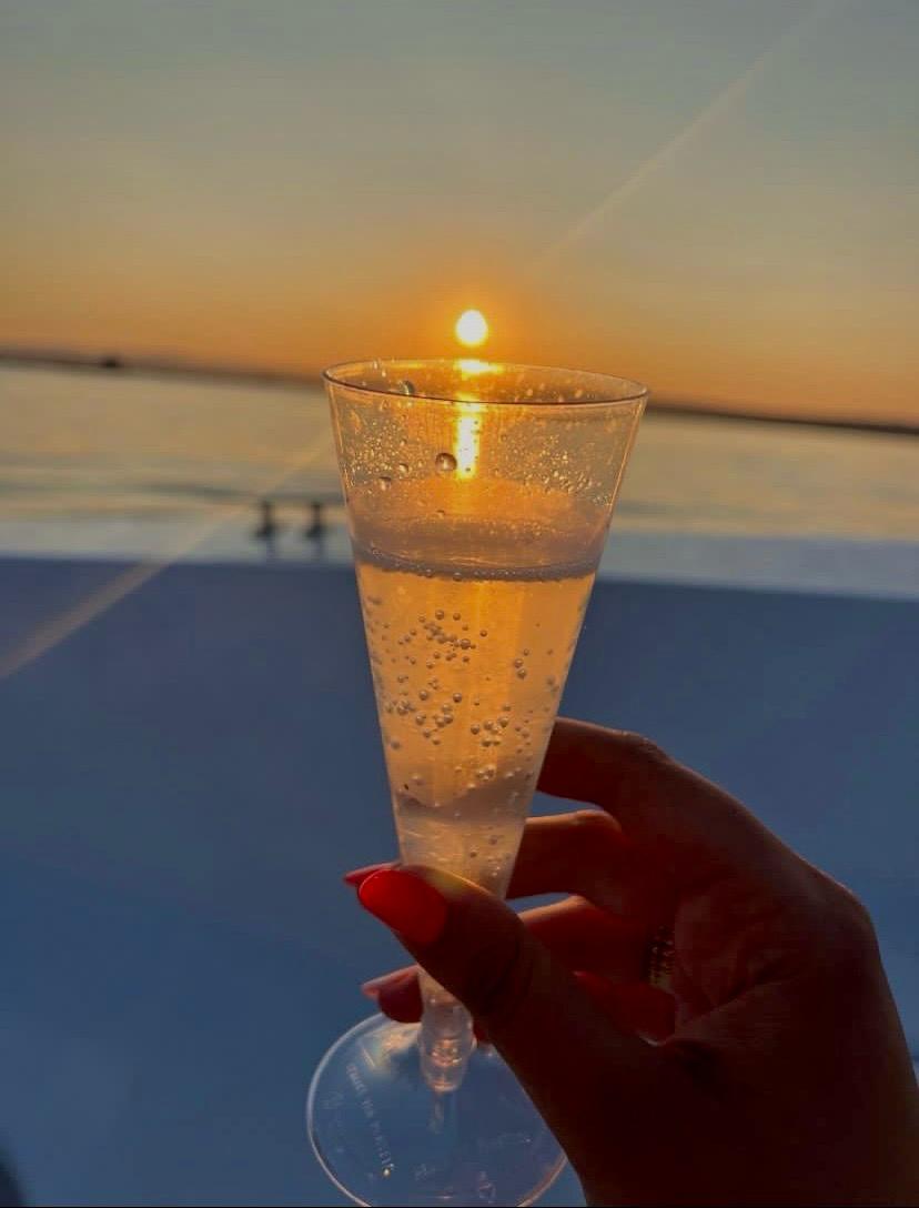 Sunset Aperitif Tour – 2-Hours Boat Experience in Ortigia