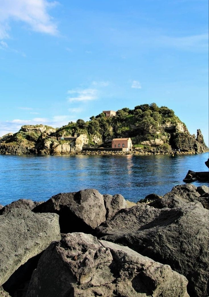 Aci Trezza Faraglioni Classic Boat Trip & Tour - 1 Hour (Sharing & Private)