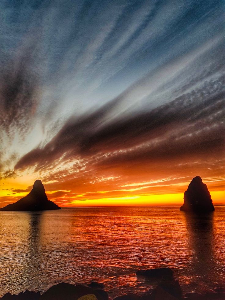 Boat Service - Aci Trezza 5.5 Hours Tour (3.5 Hours Aci Trezza + 2 Hours Sunset & Dolphin Watching)