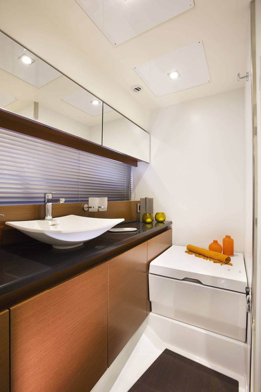 Taormina Luxury Yacht Prestige 450 Fly – Unmatched Luxury on the Water (8 Pax)