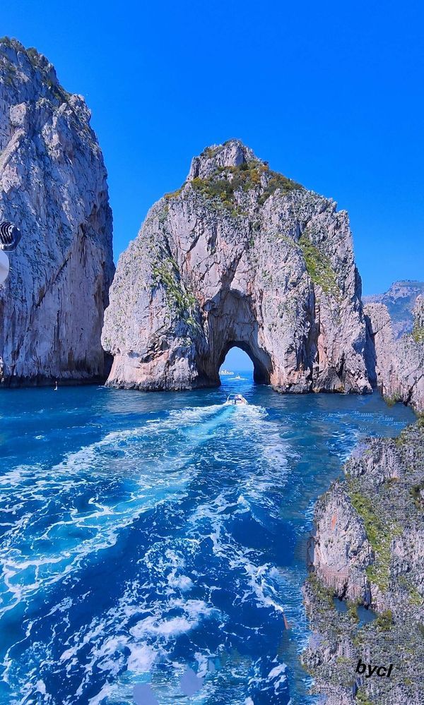 Taormina to Capri, Positano & Amalfi Charter Boat Trip – Departing from Isola Bella